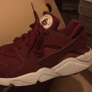 Nike Air Huarache Team Red /White and Black